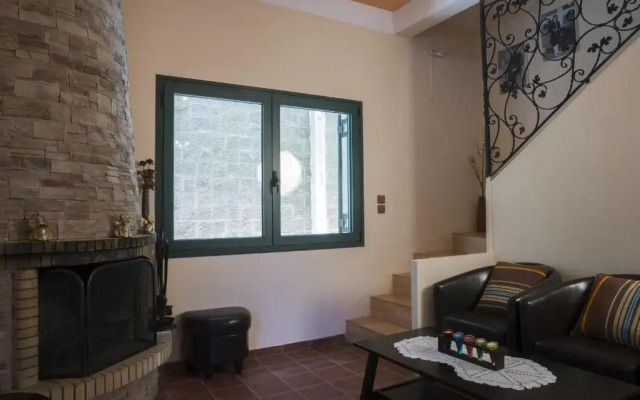 Elia Maisonette Therissos