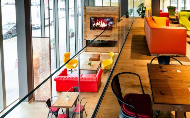 Los Lorentes Residences