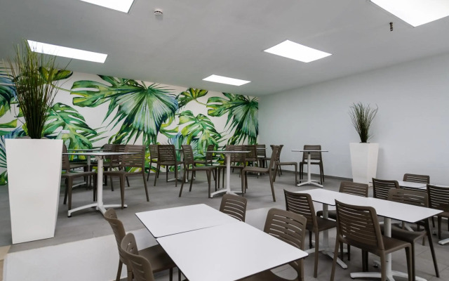 Apartahotel Folias
