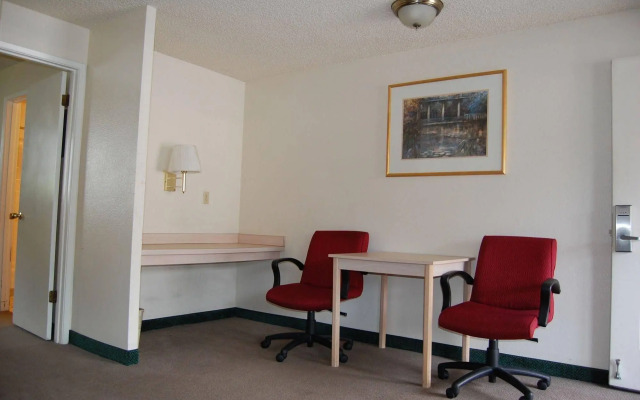 Western Inn Lakewood Tacoma