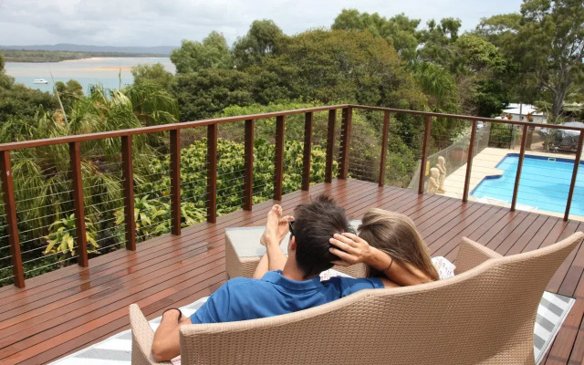 1770 Sovereign Lodge Resort