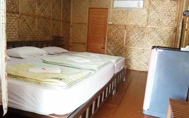 Vassanadee Resort and Camp