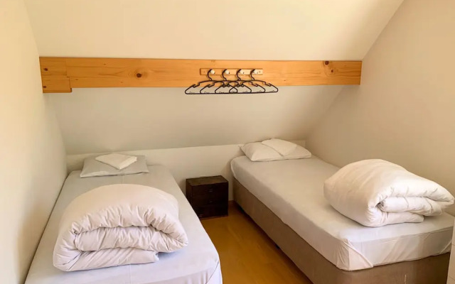 Trailside Apartments & Chalet
