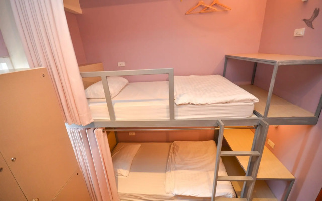 Good Day Hostel