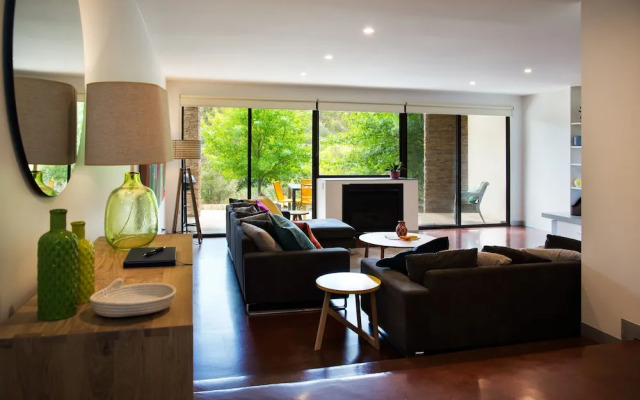 Lake Daylesford Lodge 3