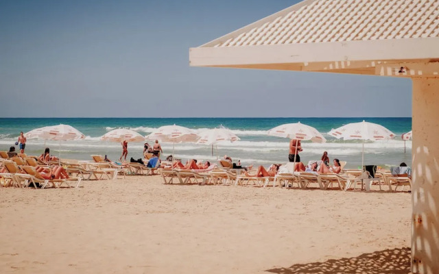 Poleg Beach Seaview Stay by Sea N' Rent
