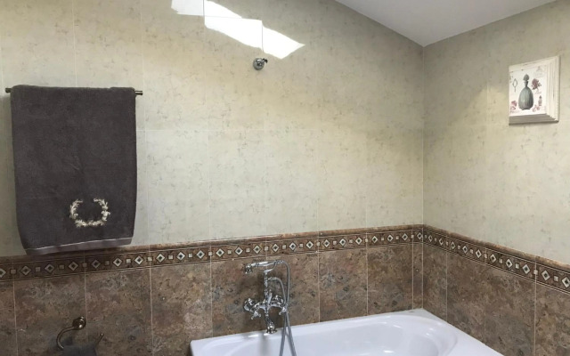 La Atalaya Great Luxury Attic