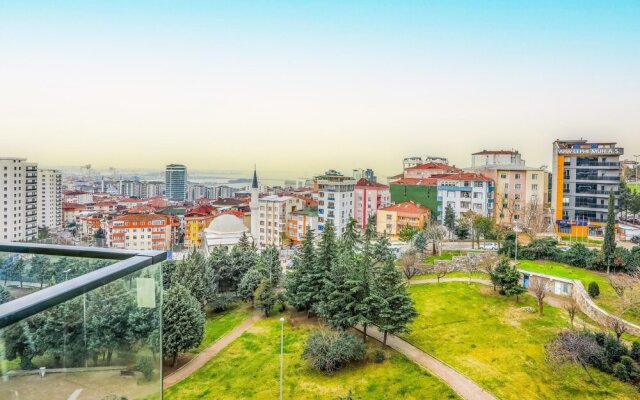 Fully Furnished Residence With Security in Pendik