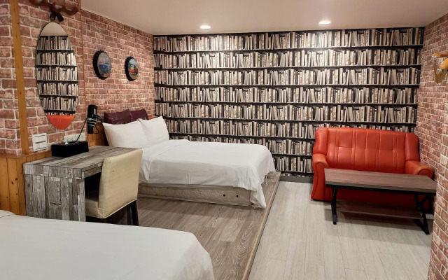 Bin City Hotel
