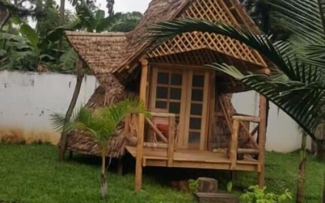 Ngorongoro economy Lodge