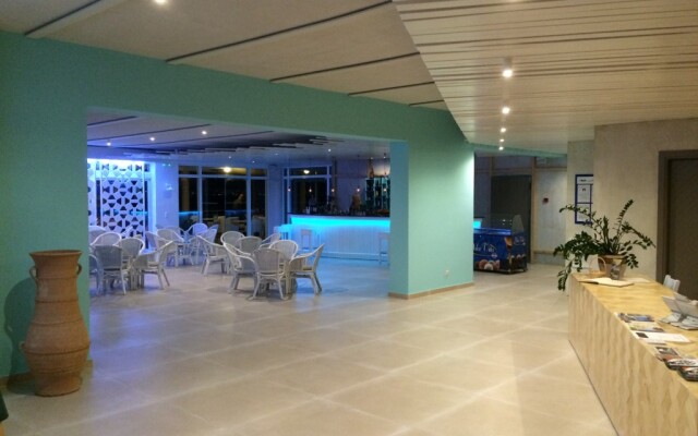 Irina Beach Hotel