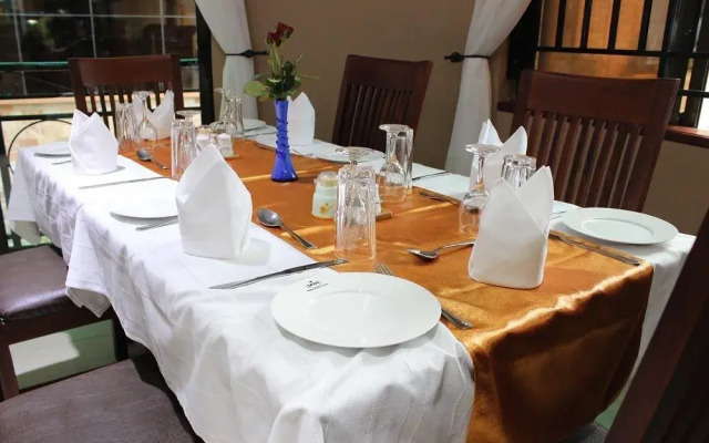 Marie's Royale Hotel