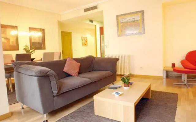 Friendly Rentals Retiro I