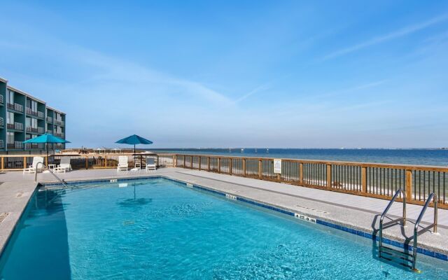 Palm Beach Club by Surfside VR