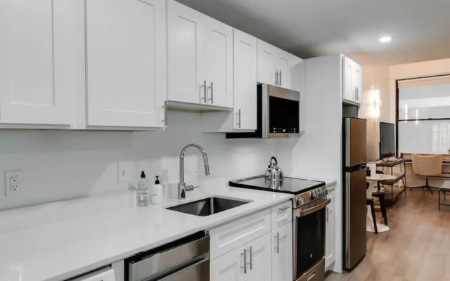 Sosuite 1BR Loft w W/d, Gym, Lounge
