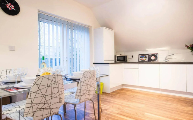 Arnos Apartments