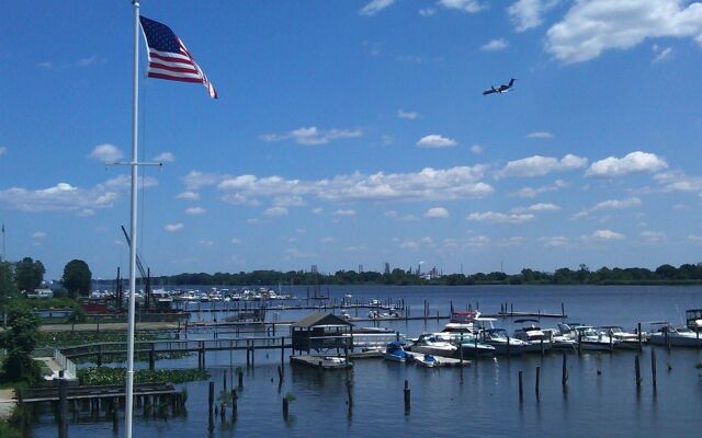Waterfront Inn PHL Airport