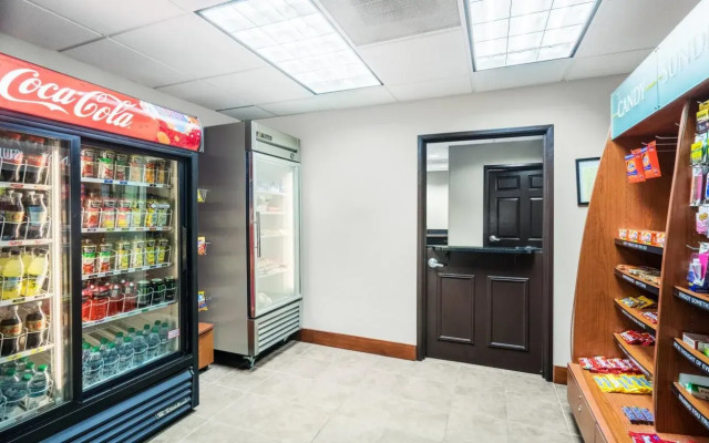 Staybridge Suites Memphis - Poplar Ave East by IHG