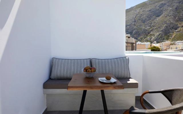 Mountain and Sea Suites