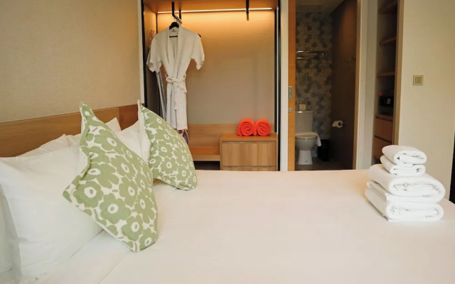 Cozy LakeSide apartments in Laguna