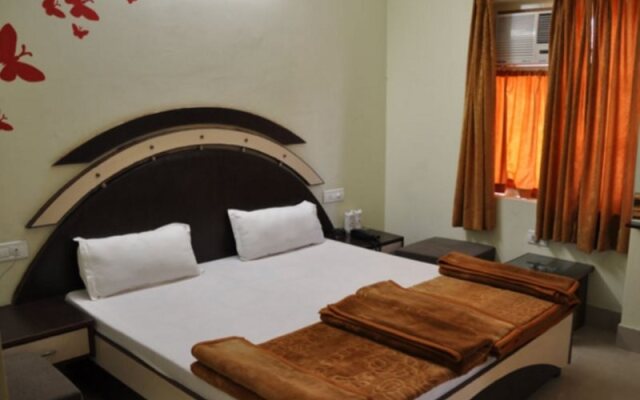 Hotel Pukhraj