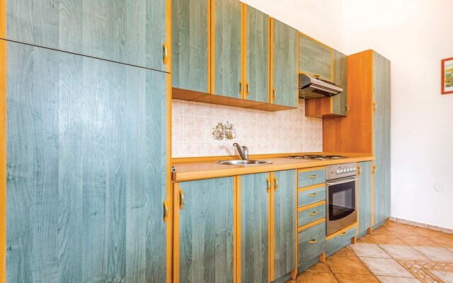 Beautiful Home in Banjol With Wifi and 2 Bedrooms