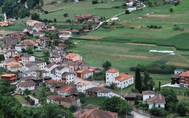 Hotel Torre de Tuña