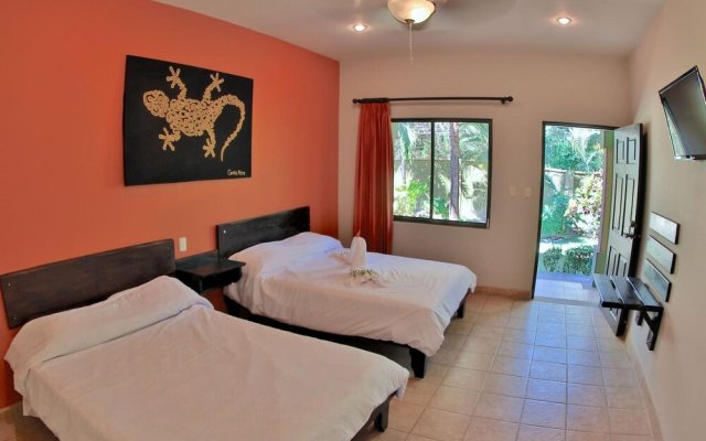 2-bed Hotel Room With Pool - TV and AC in Potrero - Surrounded by Nature