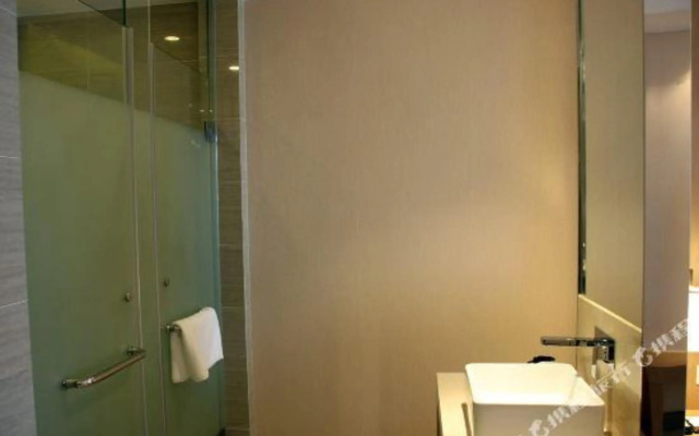 Four Seasons Qingteng Hotel (Ningbo Zhenhai New Town)
