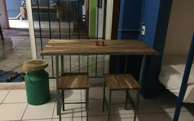 El Coyote Hostal and Surf - Hostel