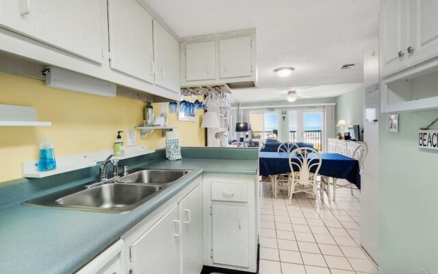 Pinnacle Port B2-208