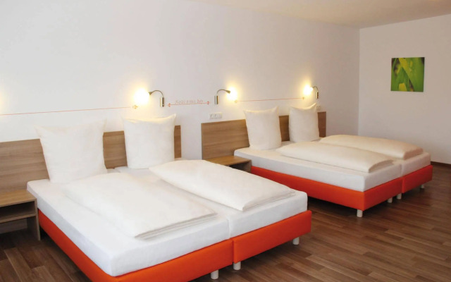Orange Hotel und Apartments