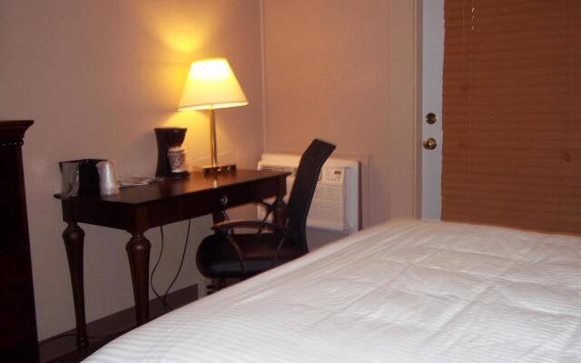Crookston Inn and Convention Center