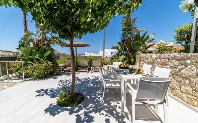 Thomas House Hersonissos - Private Pool - Sleeps 6