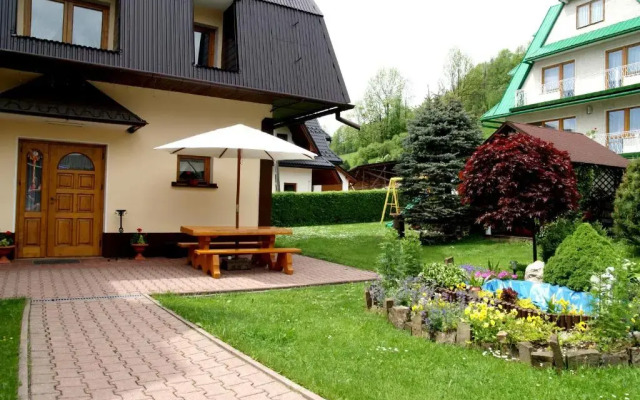 Rysówka. Pensjonat