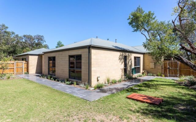 Caxton Beach House - hot tub spa