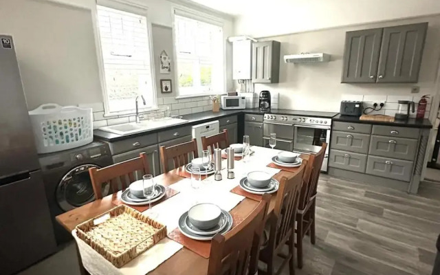 Luxury Family Home Central Bournemouth Sleeps 6
