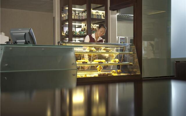 Mercure Dubai Barsha Heights Hotel Suites And Apartments