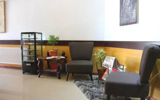 Travel International Hostal - Cafe