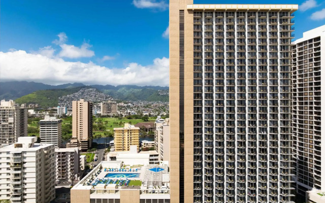 Hilton Waikiki Beach Resort & Spa