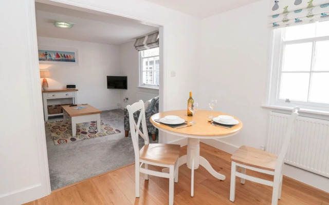 Apartment 2 @ 22 Foss Street