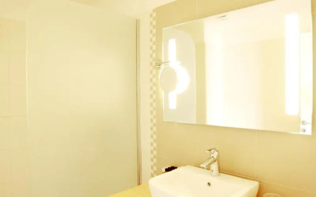 Sikyon Coast Hotel & Resort