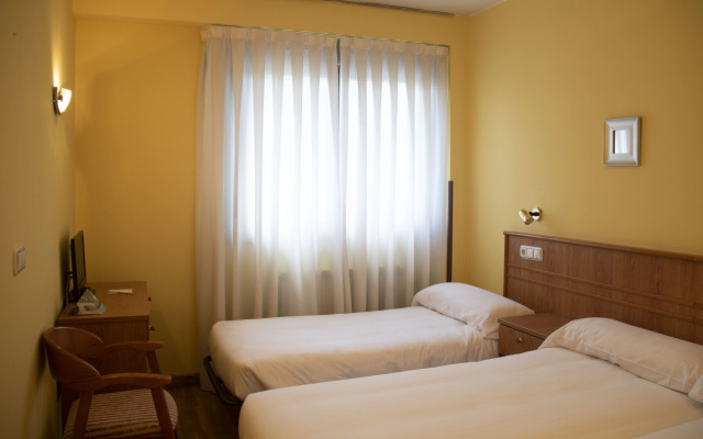 Hotel Alda Estación Oviedo