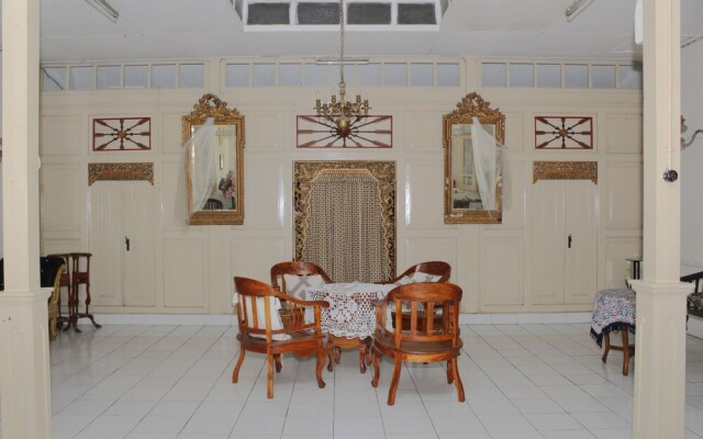 Airy Syariah Keraton Yogyakarta Panembahan 9
