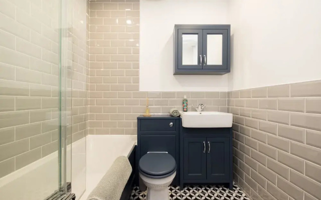 Charming Primrose Hill Rooftop Duplex