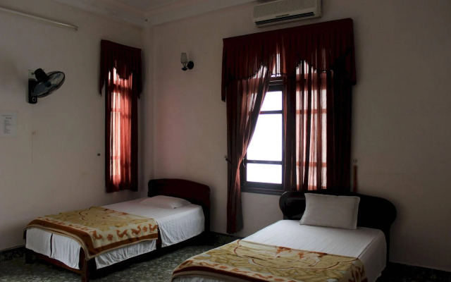 Vuon Hong Hotel