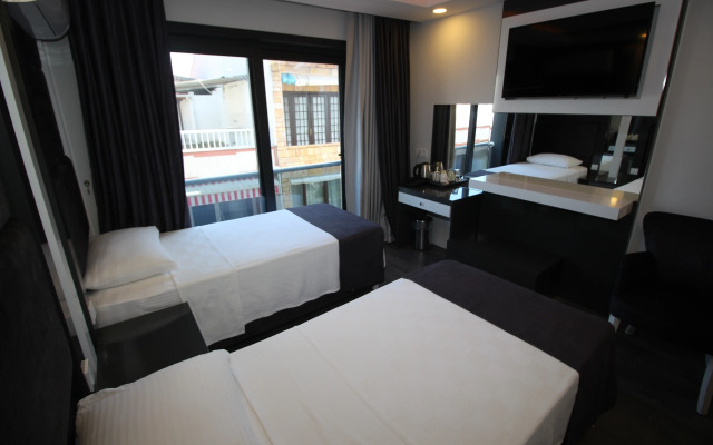 Extravagant Hotel Avsa