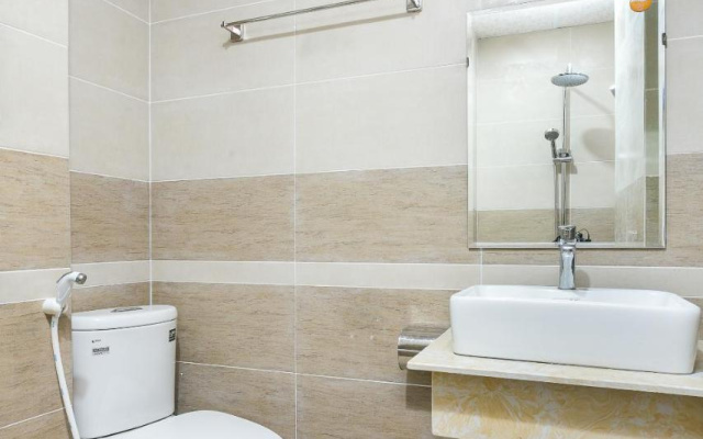 OYO 165 Sunrise Hotel