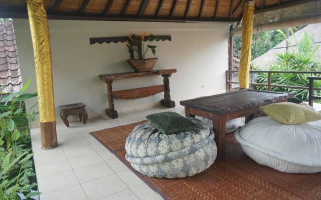 Puri Cantik Bungalow