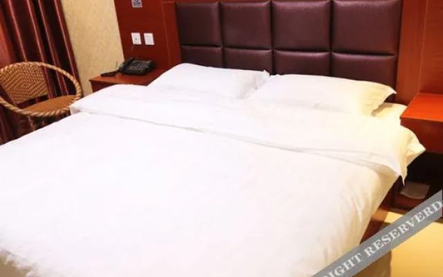 OYO xining shaoying business hotel